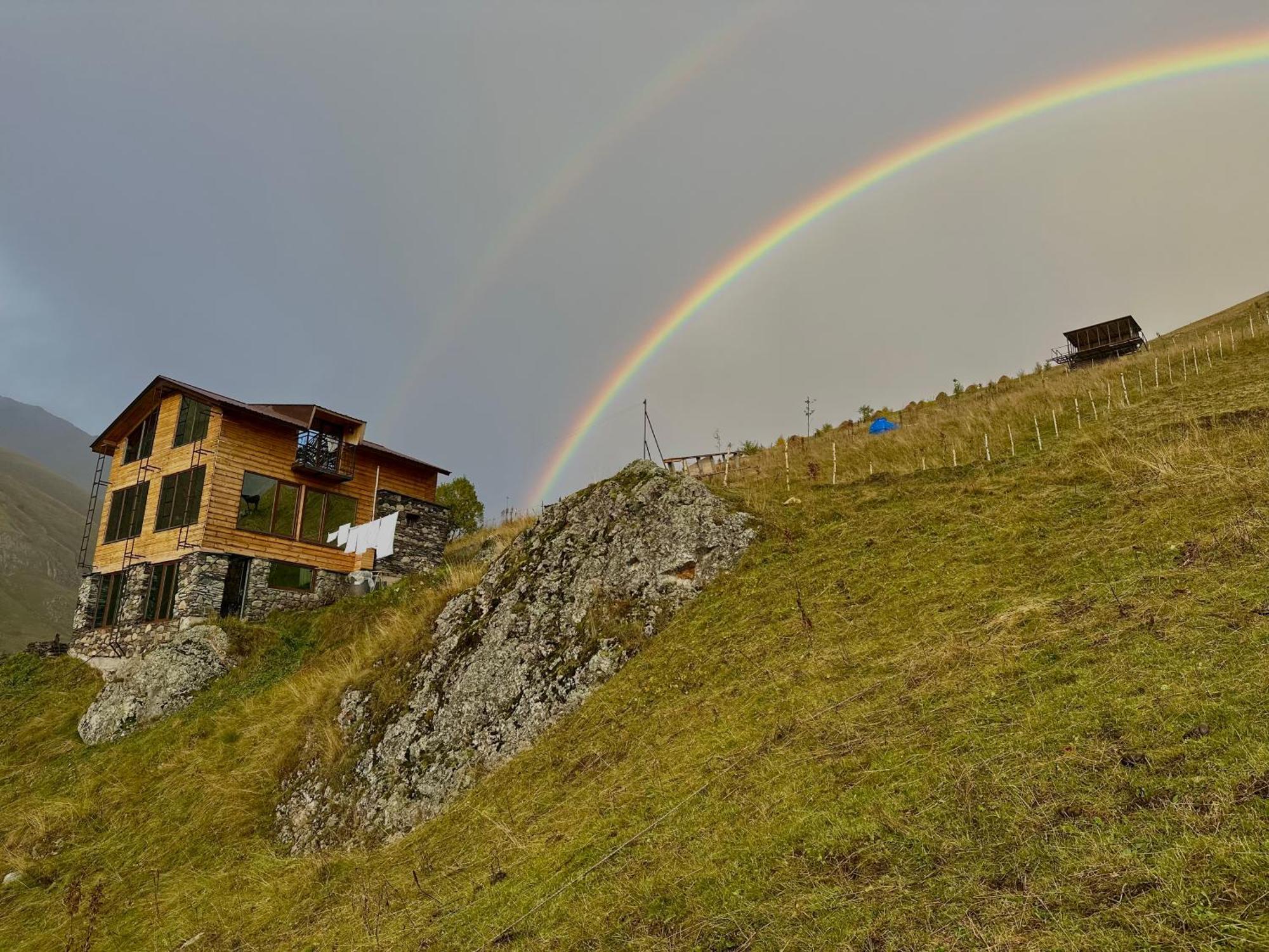 Hotel Rakursi Juta Exteriér fotografie